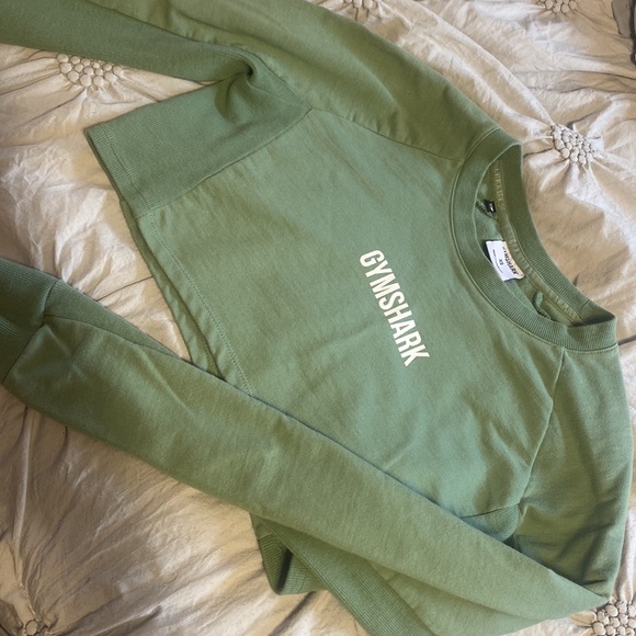 Gymshark - Size XS - Green, cropped long sleeve -great condition-no snags/stains - Picture 3 of 4